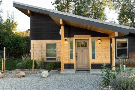 House 2 bedrooms, with garden