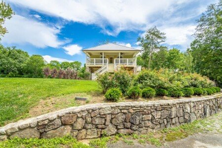 House 3 bedrooms, with jacuzzi