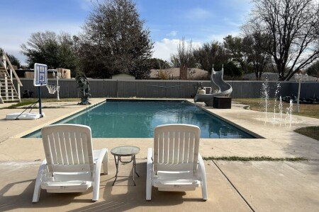 House 4 bedrooms, with jacuzzi