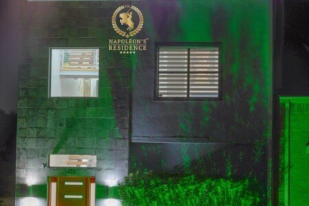 House 2 bedrooms, with garden