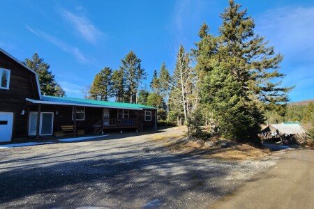 House 3 bedrooms, with fireplace