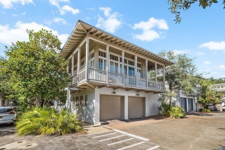 Bed and breakfast 1 bedroom, with pool