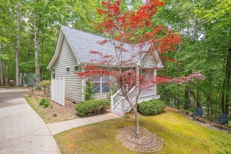 House 1 bedroom, with jacuzzi