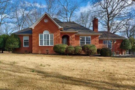 House 4 bedrooms, with jacuzzi