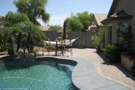 House 3 bedrooms, with pool