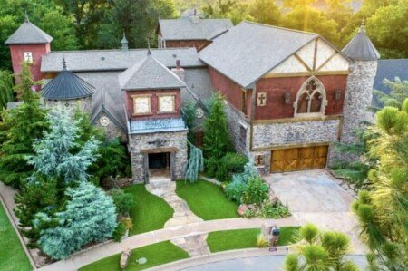 House 5 bedrooms, with jacuzzi