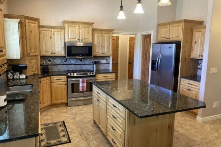 House 6 bedrooms, with jacuzzi