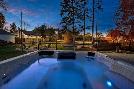 House 5 bedrooms, with jacuzzi