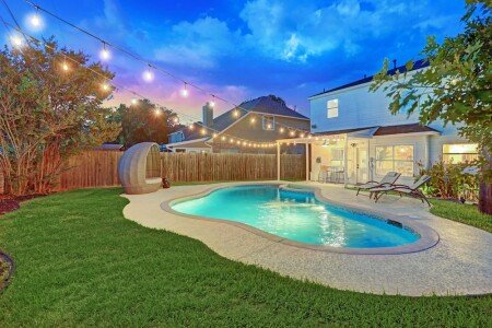 House 4 bedrooms, with jacuzzi