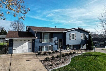 House 4 bedrooms, with jacuzzi