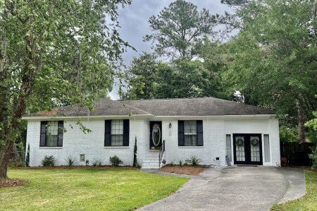 House 4 bedrooms, with jacuzzi