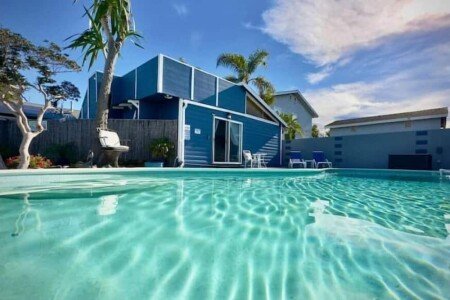 Bed and breakfast 1 bedroom, with pool