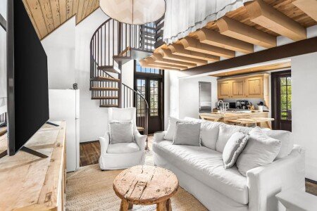 Bed and breakfast 1 bedroom, with pool