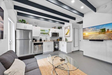 Bed and breakfast 1 bedroom, with garden