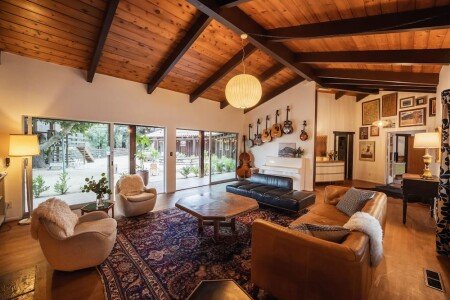 House 4 bedrooms, with gym