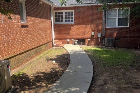 House 2 bedrooms, with garden