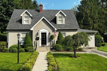 House 3 bedrooms, with garden