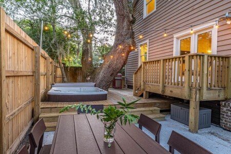 House 4 bedrooms, with jacuzzi