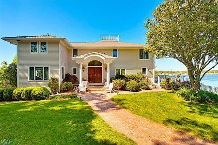 House 4 bedrooms, with jacuzzi