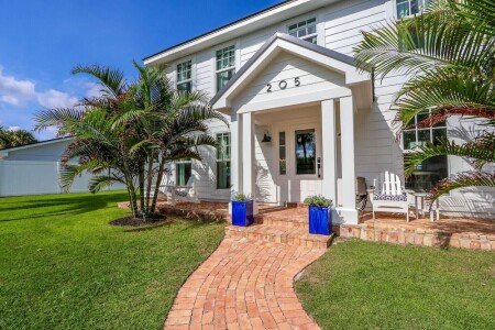 House 4 bedrooms, with jacuzzi