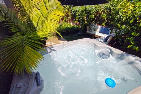 Bed and breakfast 1 bedroom, with jacuzzi