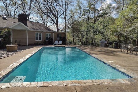 House 3 bedrooms, with pool