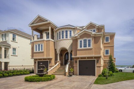 House 6 bedrooms, with jacuzzi