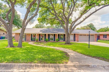 House 4 bedrooms, with jacuzzi