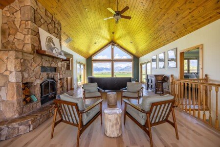 House 6 bedrooms, with jacuzzi