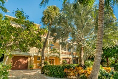 House 4 bedrooms, with jacuzzi