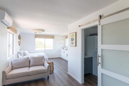 Bed and breakfast 1 bedroom, with air conditioning