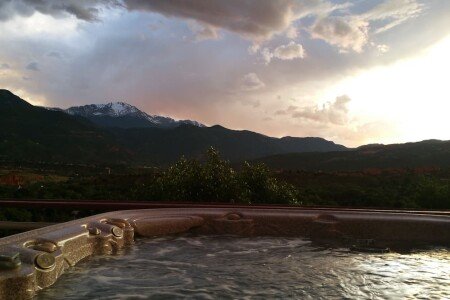 House 4 bedrooms, with jacuzzi