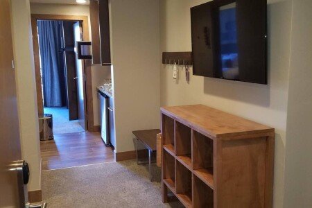 Bed and breakfast 1 bedroom, with pool