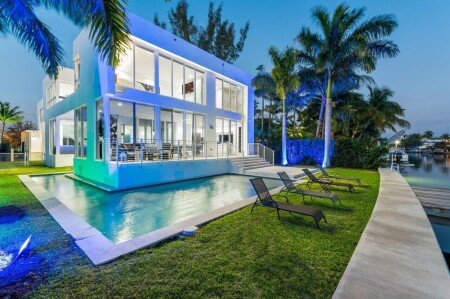 Villa 5 Schlafzimmer, mit Pool