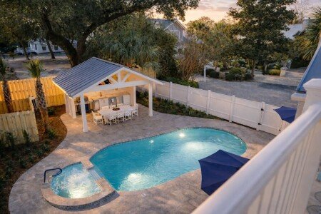 House 4 bedrooms, with jacuzzi