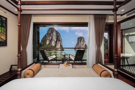 Boat 9 bedrooms, with gym