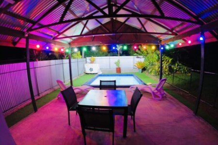 House 3 bedrooms, with pool